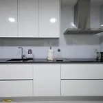 House On The * غيمارايش