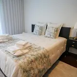 House On The * غيمارايش