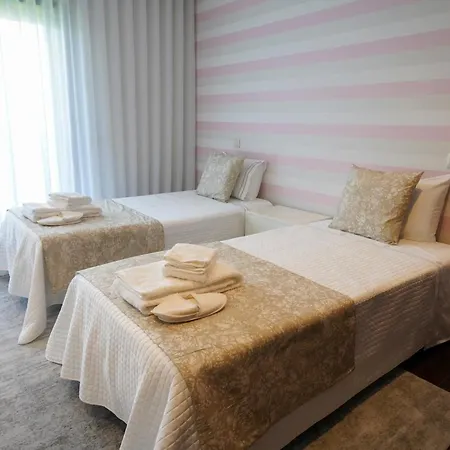 House On The Nyaraló Guimarães